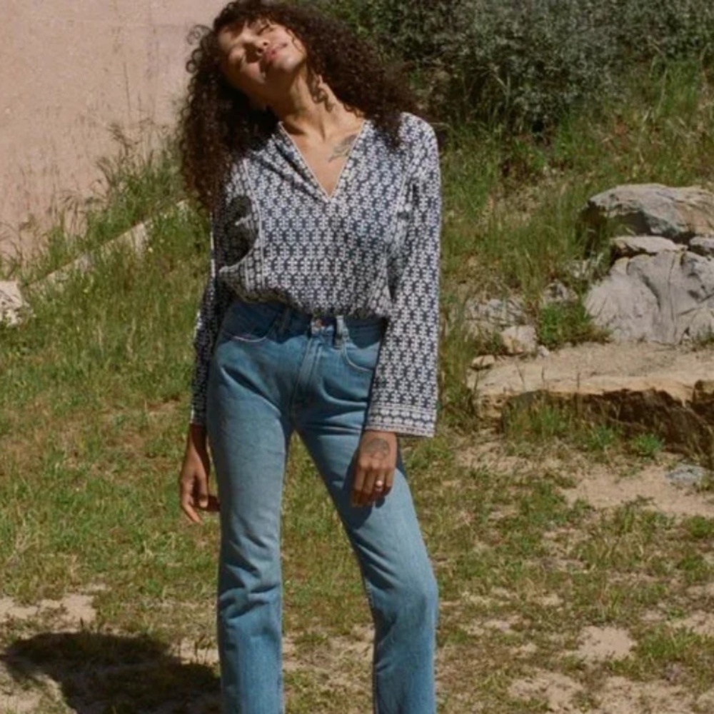 DOEN SURI TOP -- SOLEDAD BLOOM